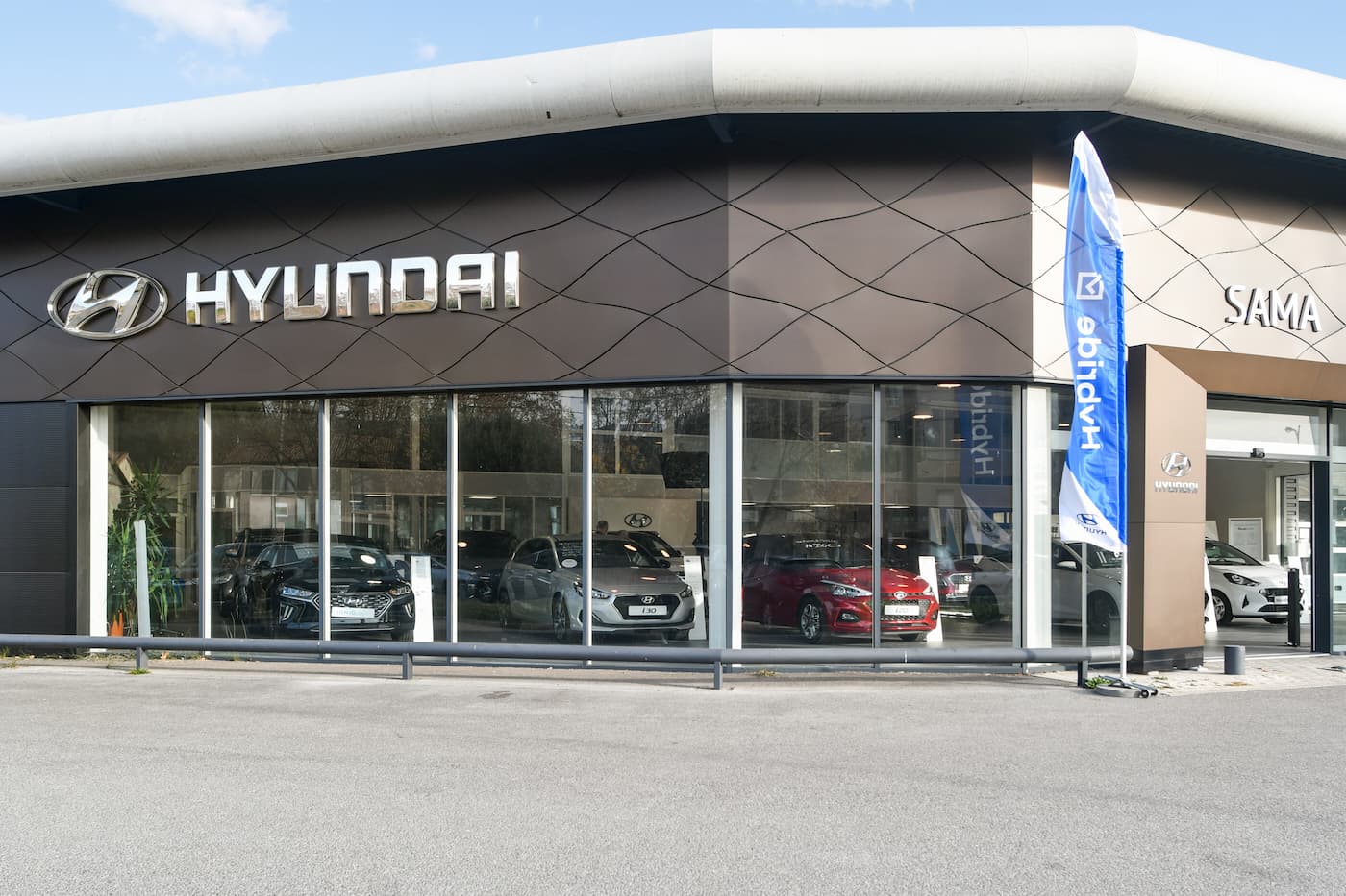Hyundai Arles.jpg